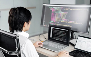 连云港 api php源码,下载的php源码怎么运行呢？